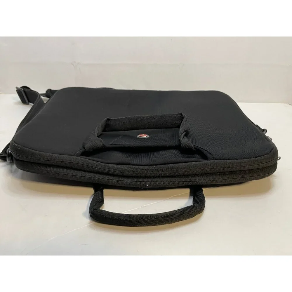 Swiss Gear Wenger Legacy padded laptop bag 14